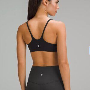 (NEVER WORN) Lululemon Wunder Train Strappy Racer Bra SIZE 6